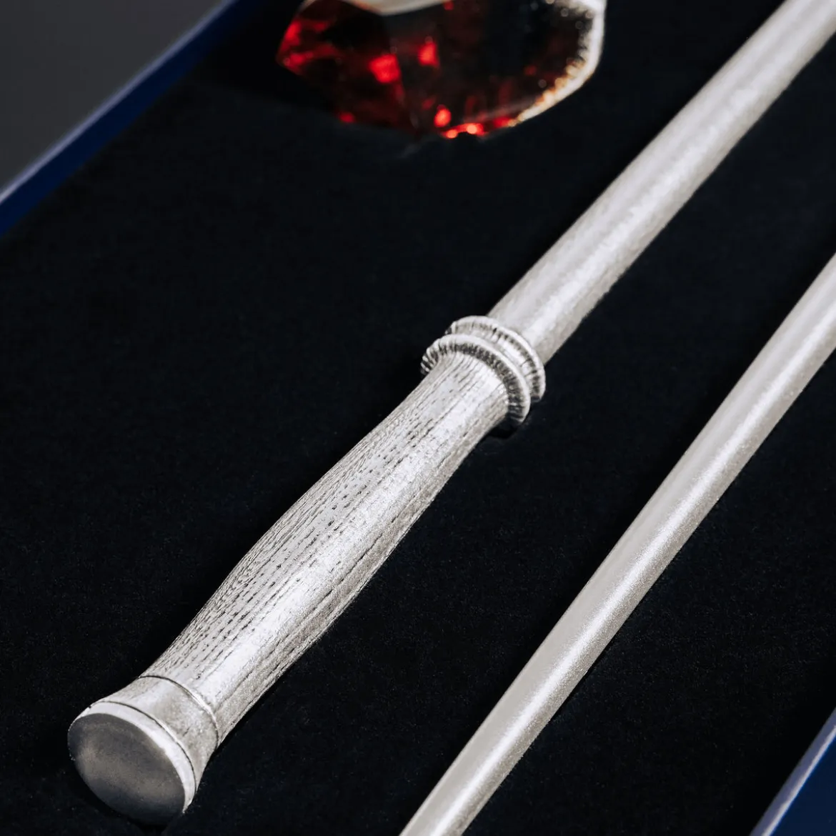 Harry Potter - Zauberstab 2er Set und Stein der Weisen Replik 25th Anniversary Geschenkset