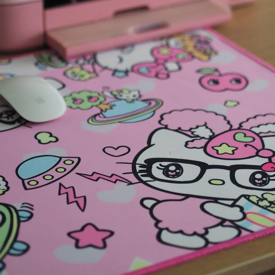 Hello Kitty - Characters Mousepad