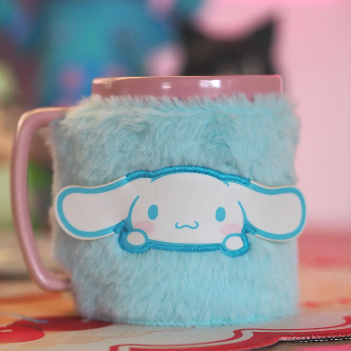 Hello Kitty - Cinnamoroll Tasse mit Plüschüberzug