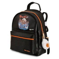 Ilustrata - Dark Ramen Rucksack mit Pom Pom Anhänger schwarz