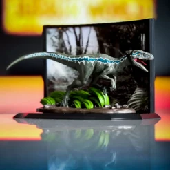 Jurassic Park - Blue Velociraptor Diorama Figur