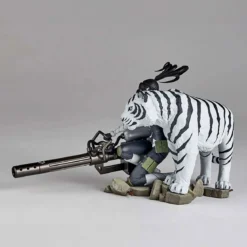 Kaiju No. 8 - Mina Ashiro Diorama Figur