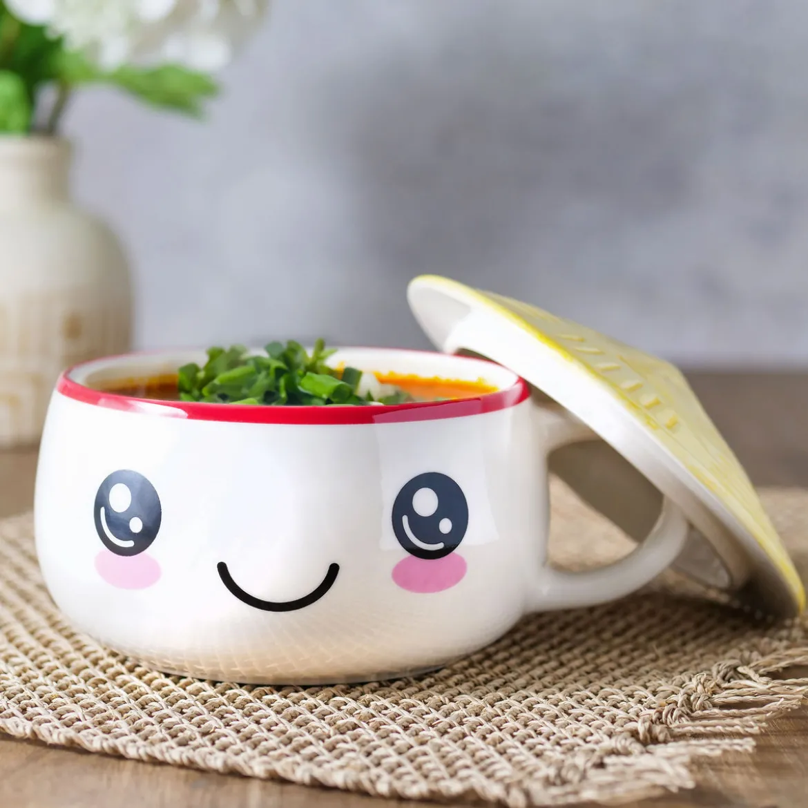 Kawaii Tasse mit Deckel für Anime Fans