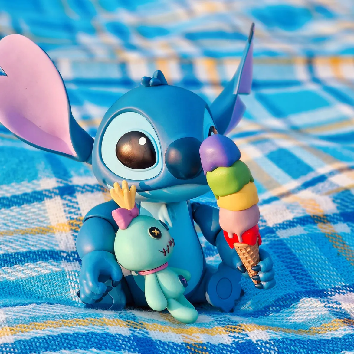 Lilo & Stitch - Actionfigur Stitch deluxe 1:9