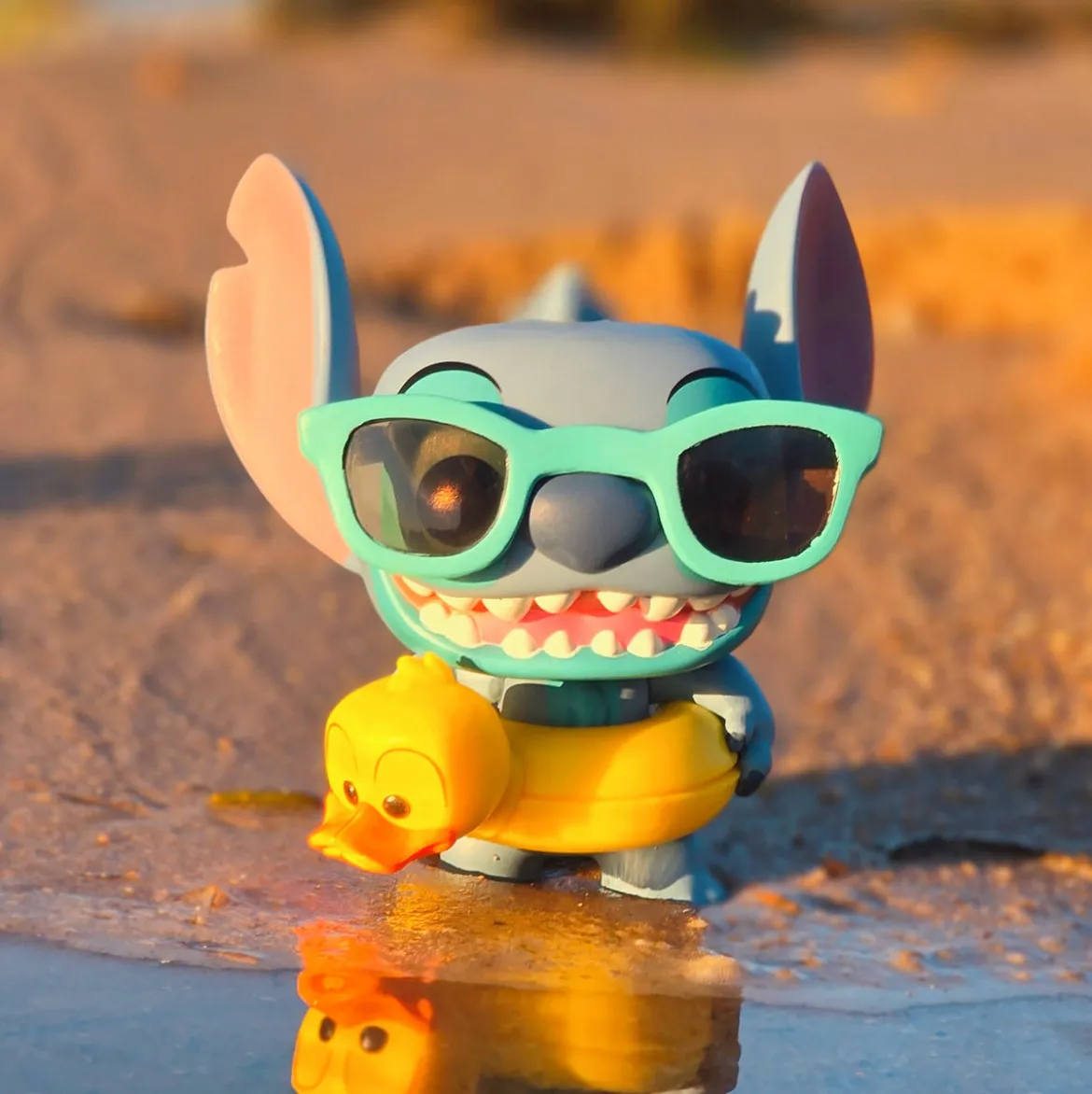 Lilo & Stitch - Stitch mit Schwimmring Funko Pop Figur