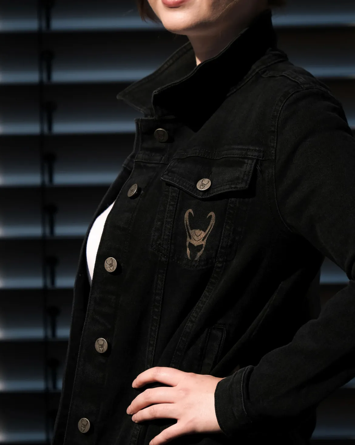 Loki - Logo Jeansjacke Damen schwarz