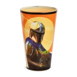 Mando mit Grogu Glas - Star Wars The Mandalorian