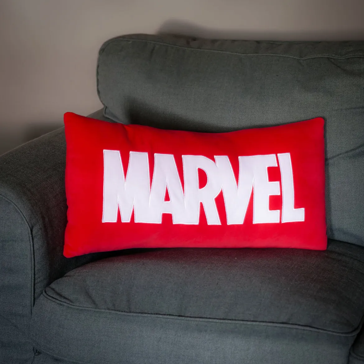 Marvel - Logo Kissen rot