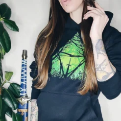 Masterschwert im Wald Hoodie für Zelda Fans schwarz