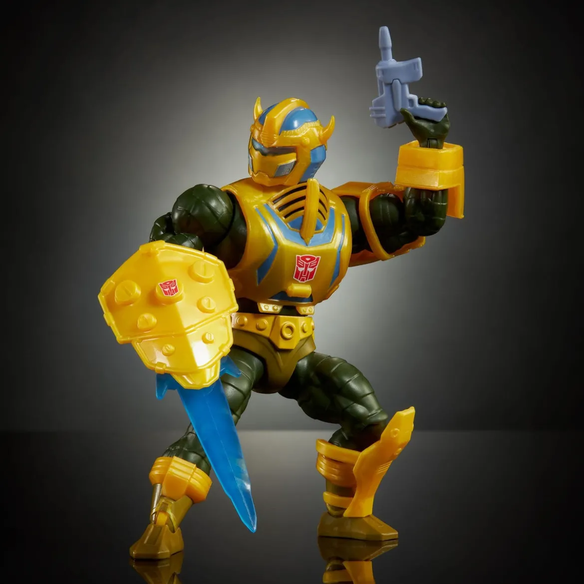 Masters of the Universe x Transformers Actionfigur Bumblebee Armor Man-At-Arms heo European Exclusive 14 cm