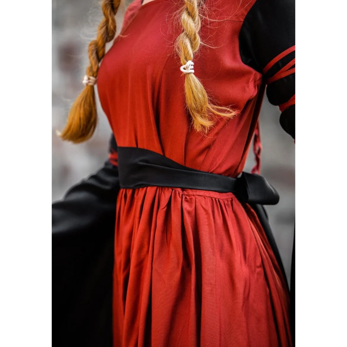 Mittelalter Kleid Dorell rot-schwarz