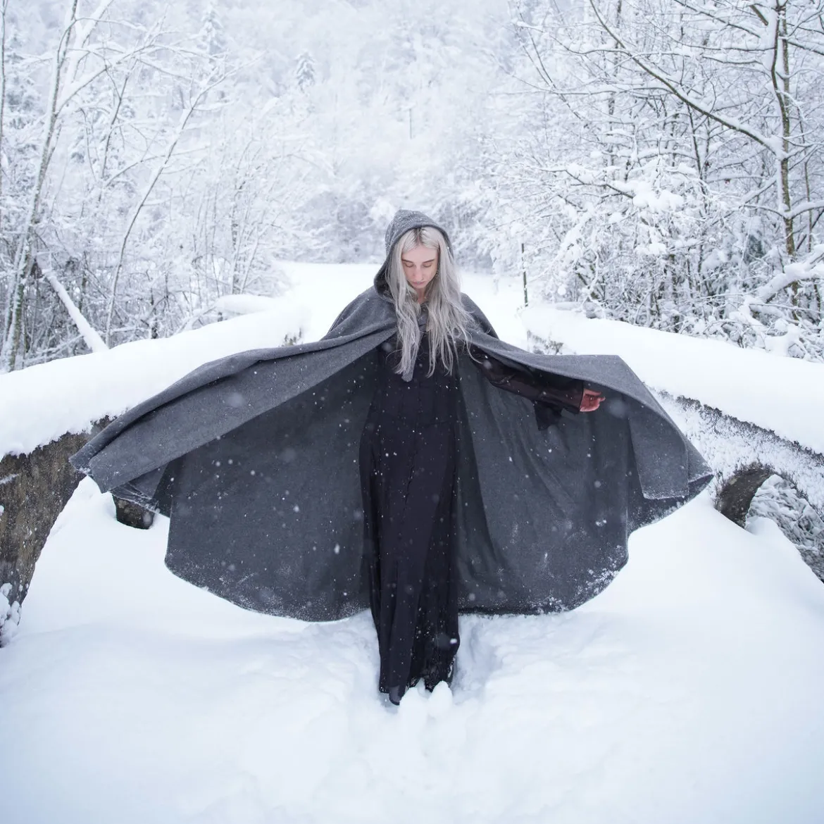 Mittelalter Umhang Elinor grau