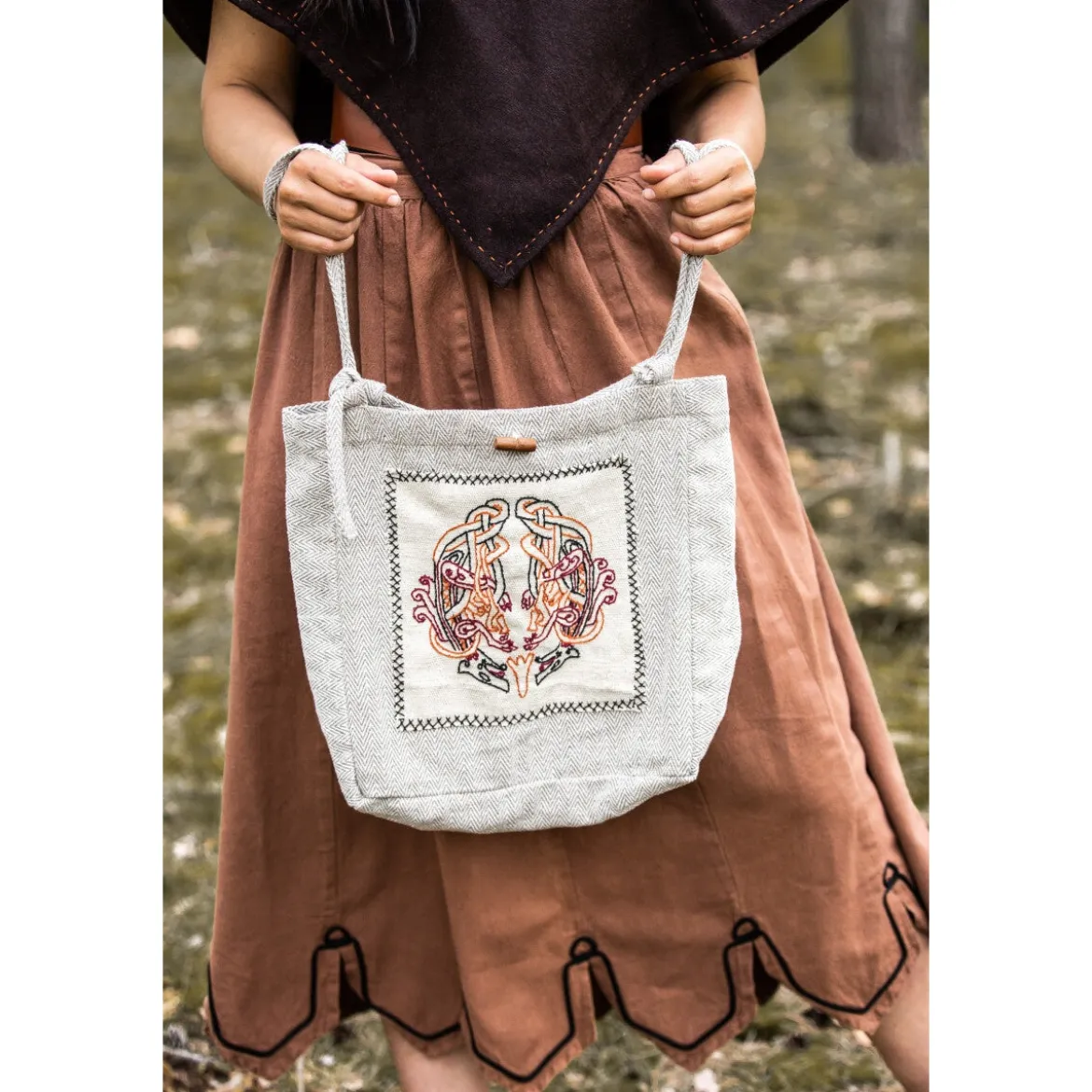 Mittelalter Umhängetasche Tora mit Stickerei beige