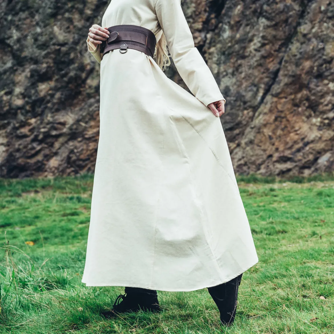 Mittelalter Unterkleid Valdis beige