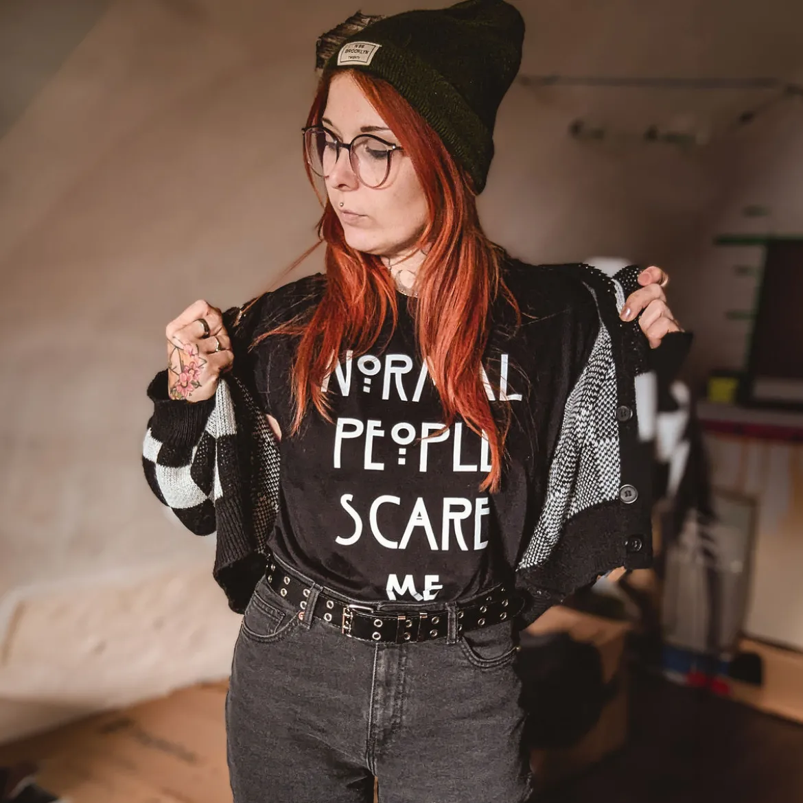 Normal People Scare Me T-Shirt für American Horror Story Fans schwarz