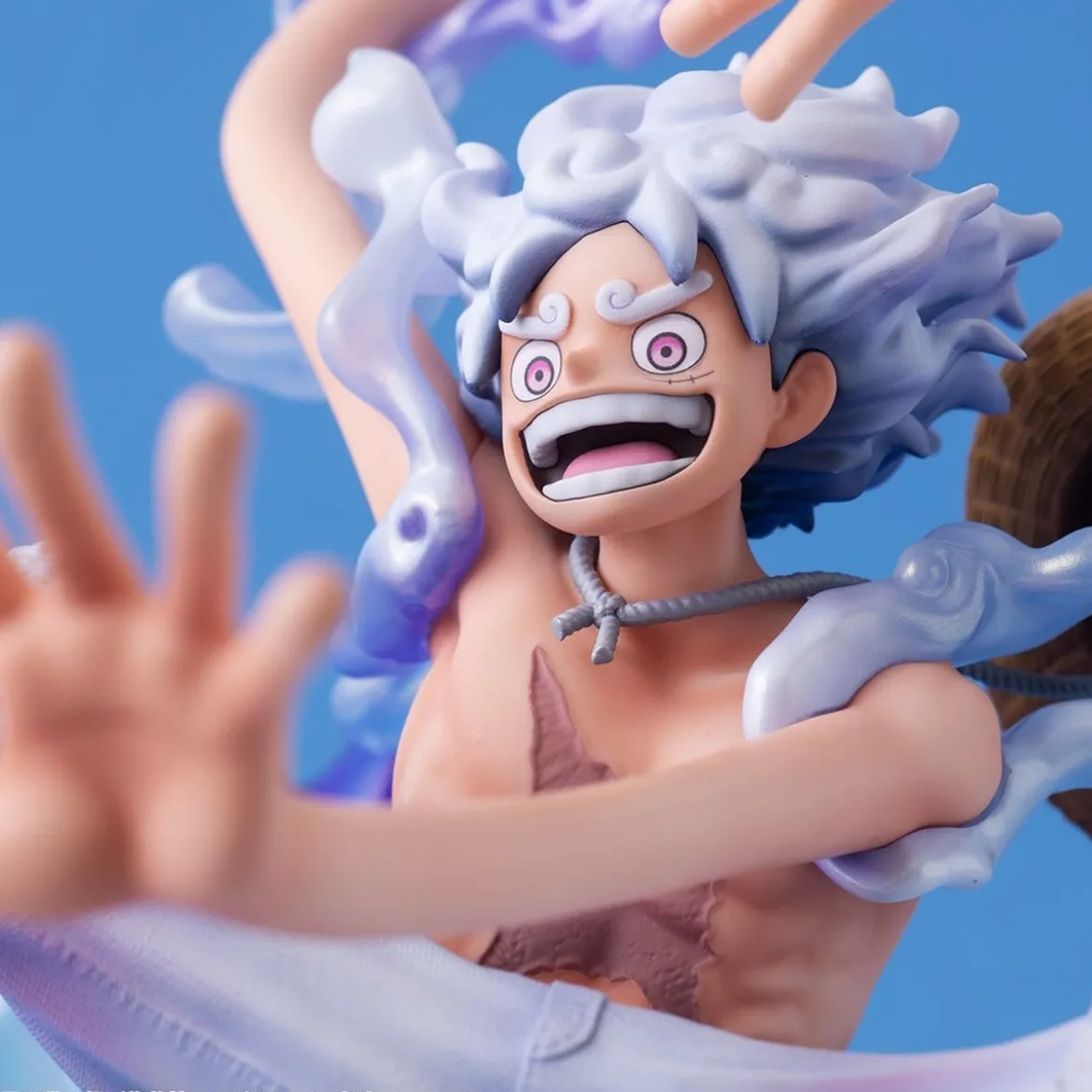 One Piece - Monkey D. Luffy Gear 5 Evolutionary History Figur