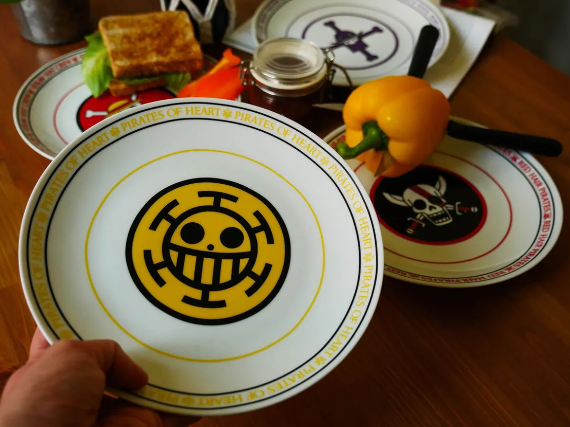 One Piece - Piratenbanden Logos Tellerset