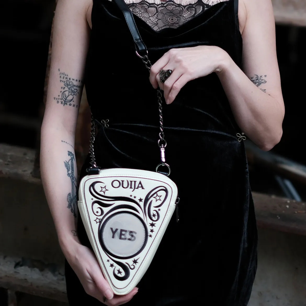 Ouija Planchette Crossbody Tasche