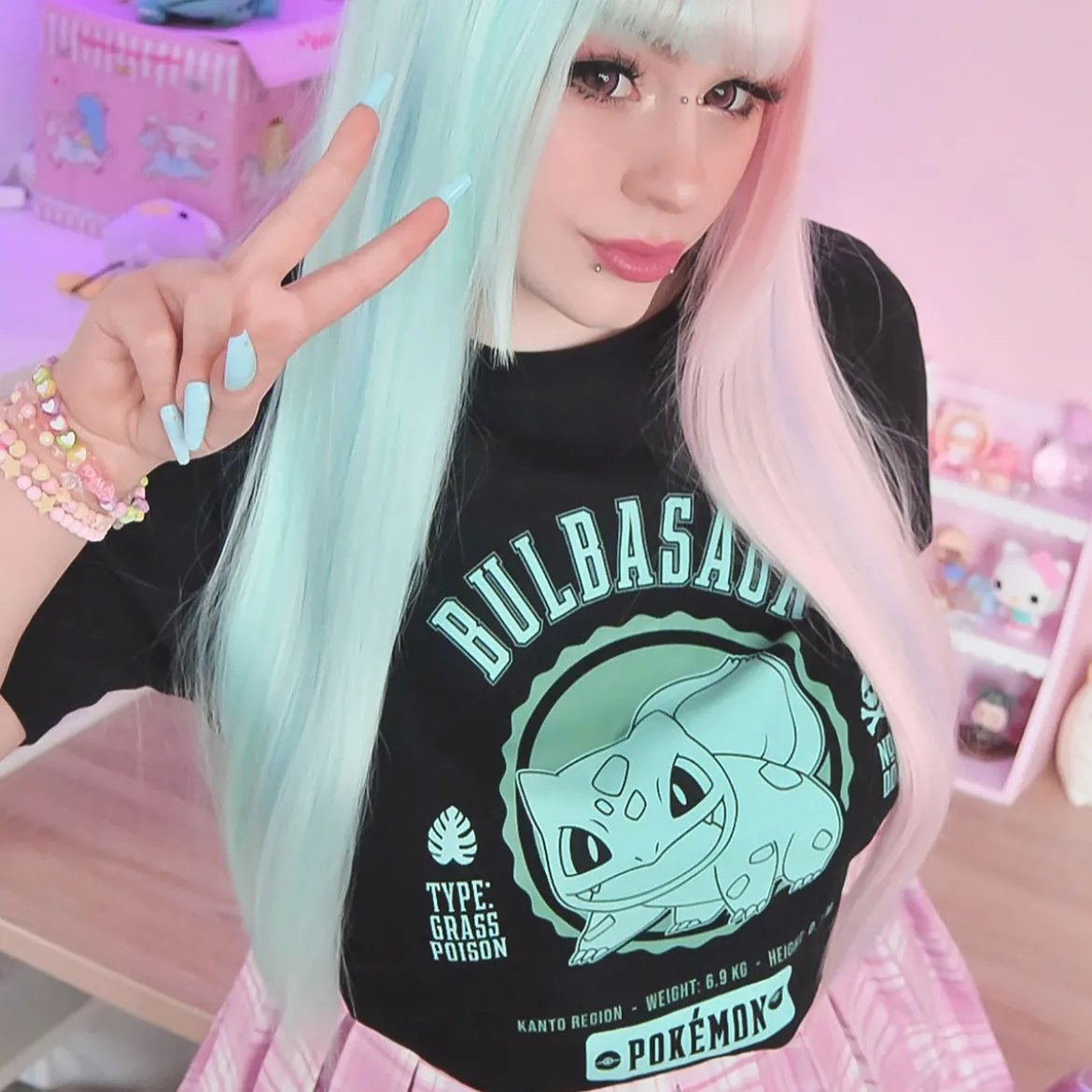 Pokemon - Bisasam College T-Shirt schwarz