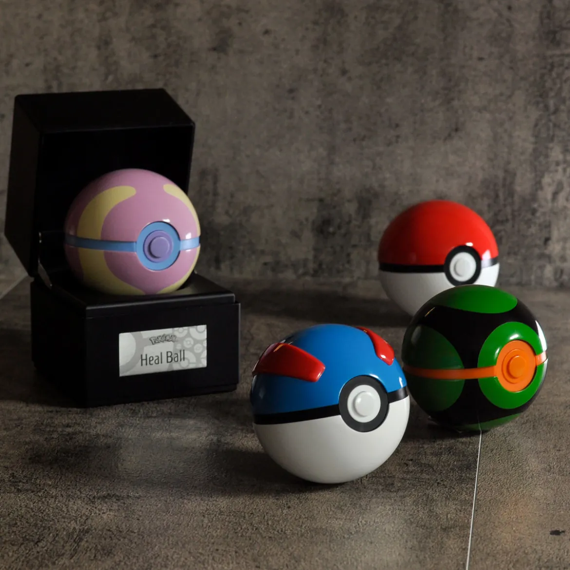 Pokemon - Finsterball Replik mit Licht