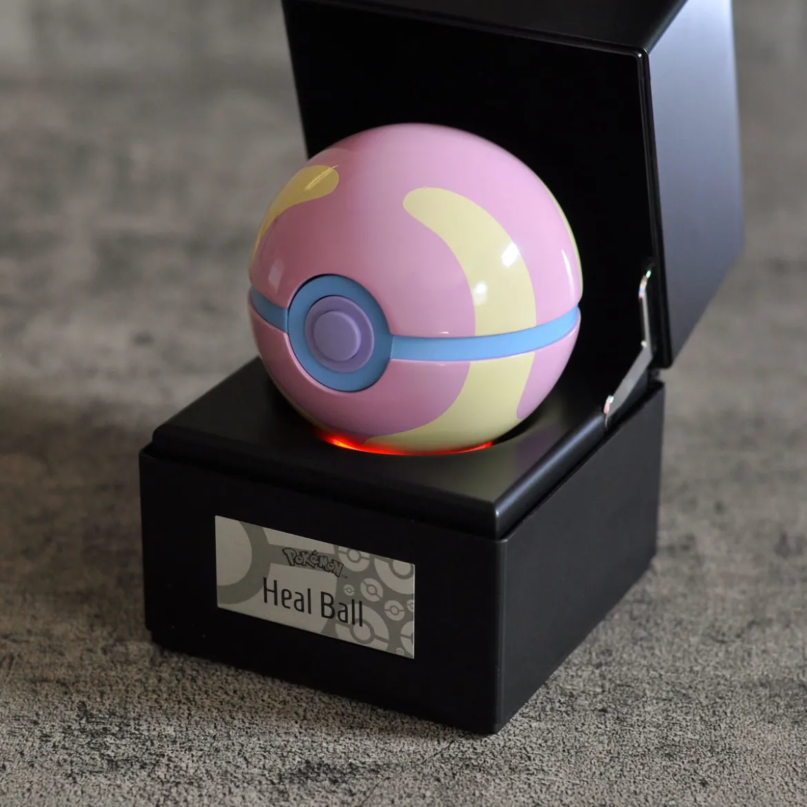 Pokemon - Heilball Replik mit Licht