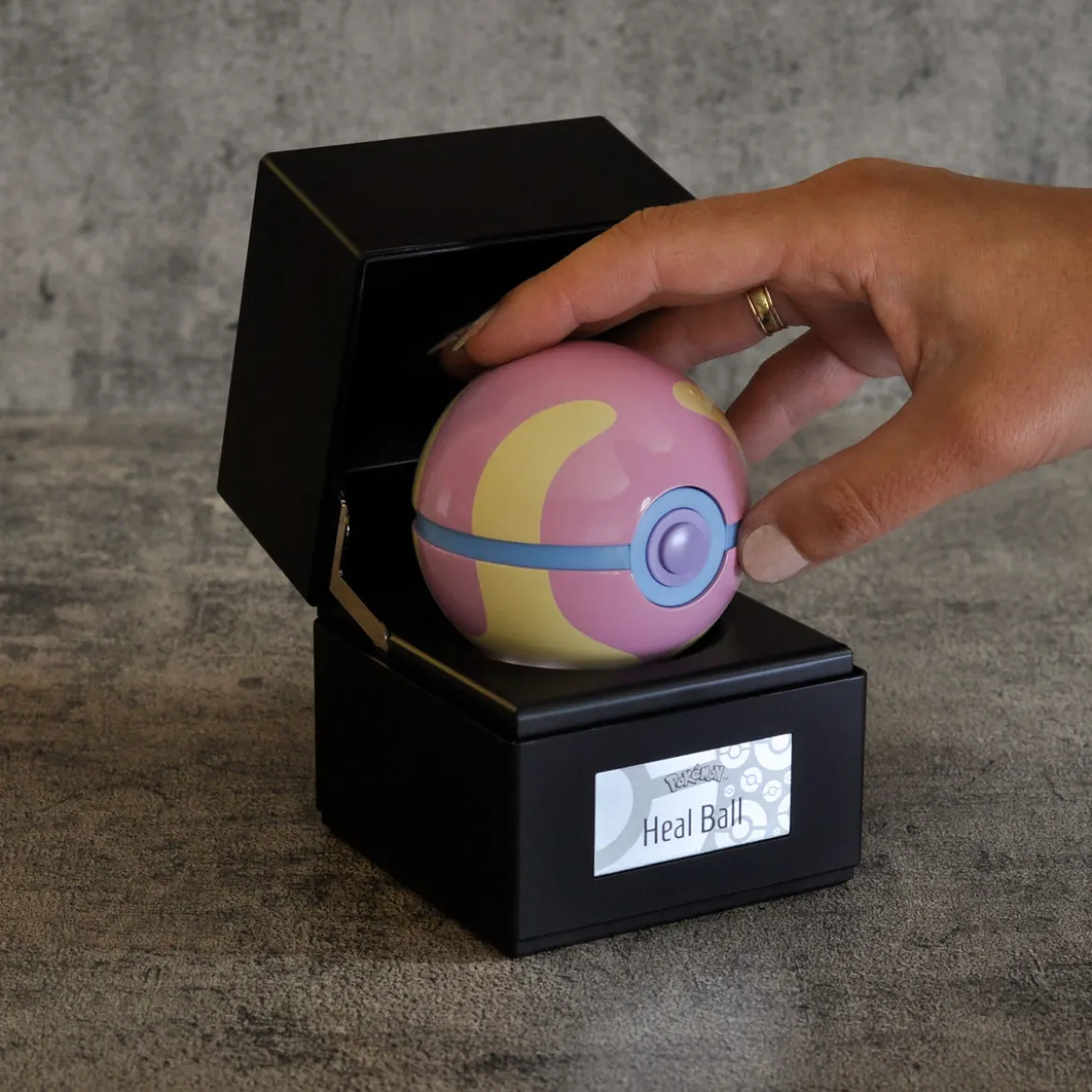 Pokemon - Heilball Replik mit Licht