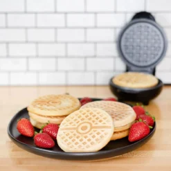 Pokemon - Mini Waffeleisen Pokeball