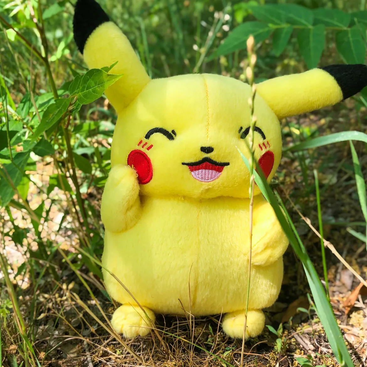 Pokemon - Pikachu Plüsch Figur 22 cm