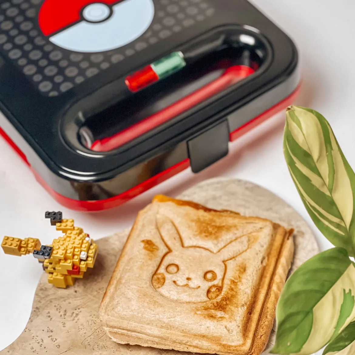 Pokemon - Pikachu und Pokeball Sandwichmaker