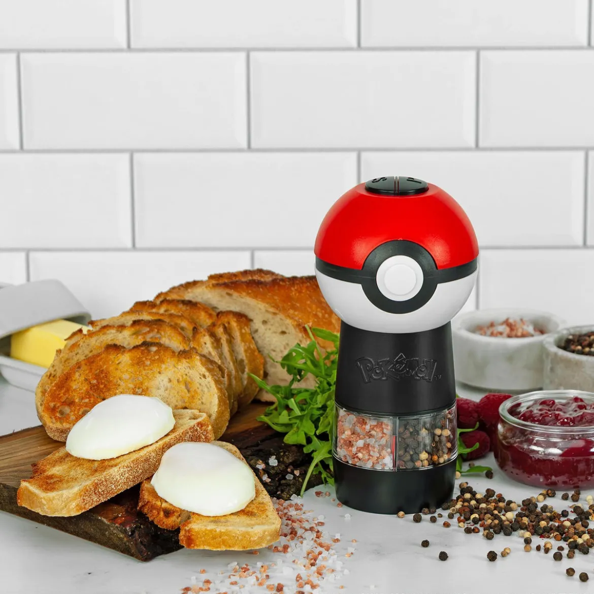 Pokemon - Pokeball Elektrische Salz & Pfeffermühle