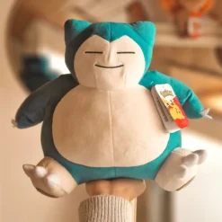 Pokemon - Relaxo Plüsch Figur sitzend