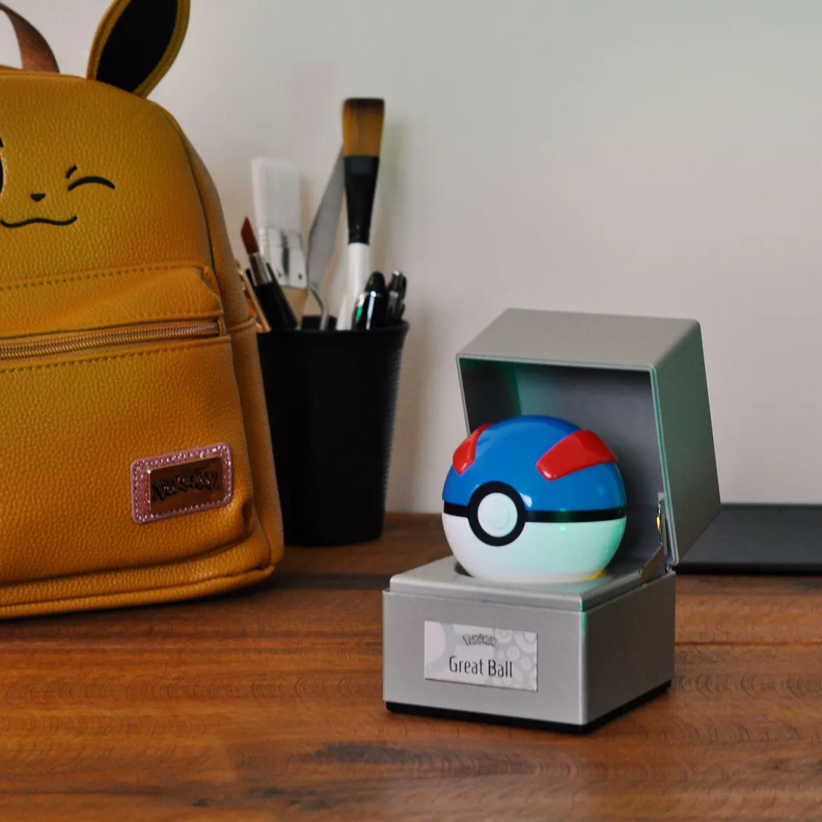 Pokemon - Superball Replik mit Licht