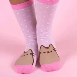 Pusheen - Rainbow Socken und Tasse