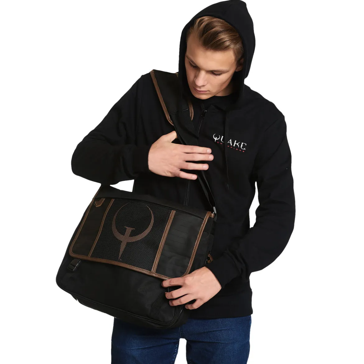 Quake - Logo Jacke schwarz
