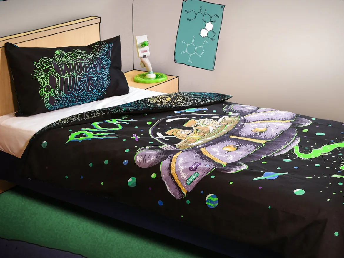 Rick and Morty - Space Cruiser Wende-Bettwäsche