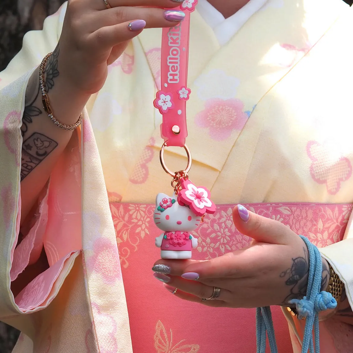 Sanrio - Sakura Series Hello Kitty Mystery Schlüsselanhänger
