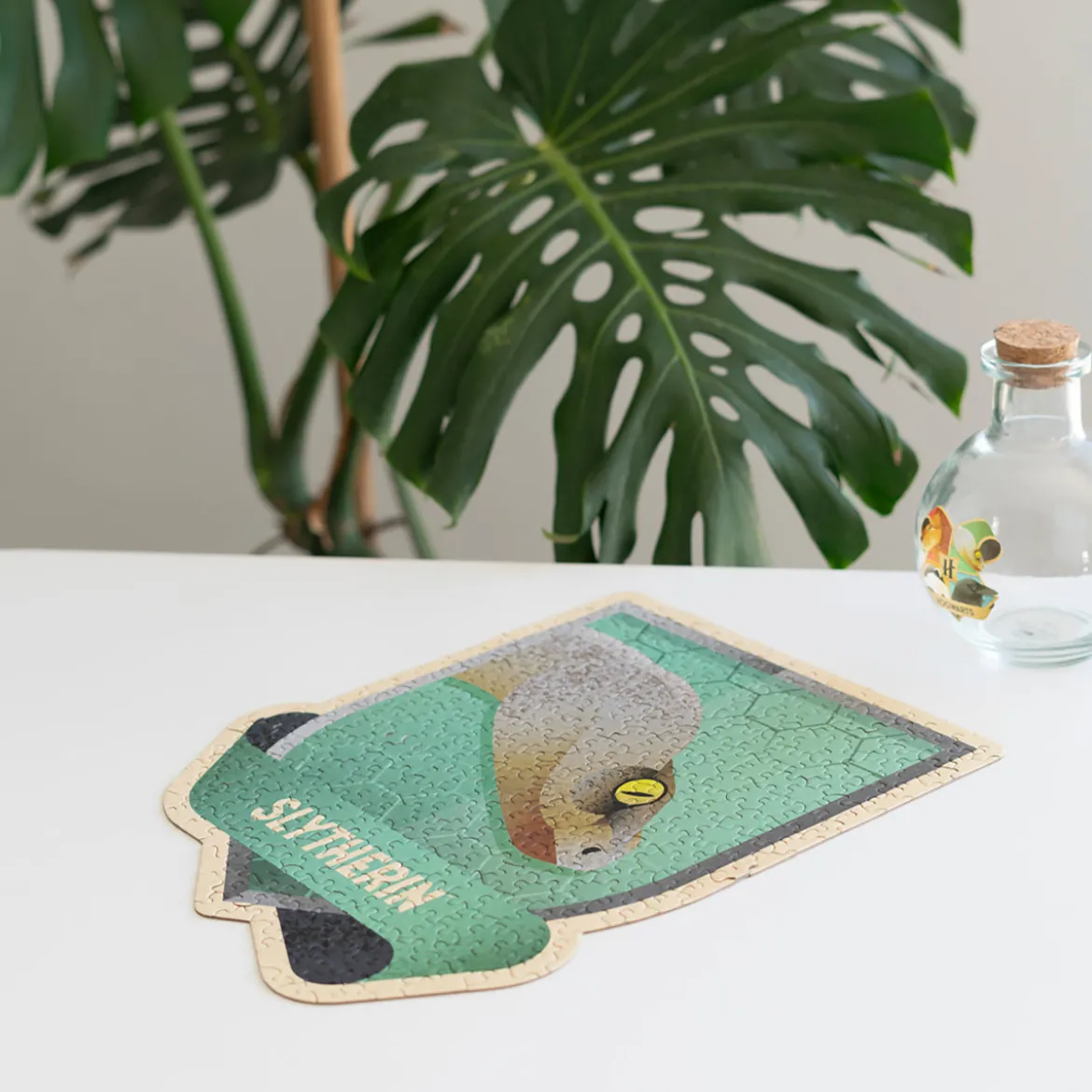 Slytherin Wappentier Puzzle in Zaubertrank-Flasche - Harry Potter