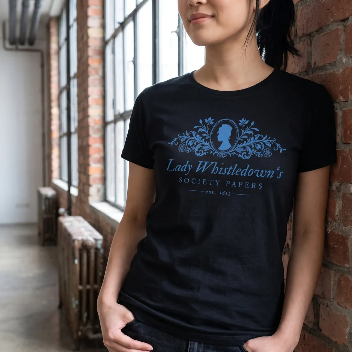 Society Papers T-Shirt schwarz für Bridgerton Fans