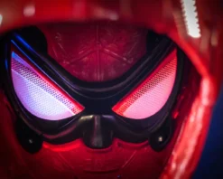 Spider-Man - Iron Spider Helm Replik mit Lichteffekten