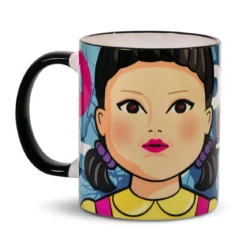 Squid Game - Young-Hee Doll Tasse