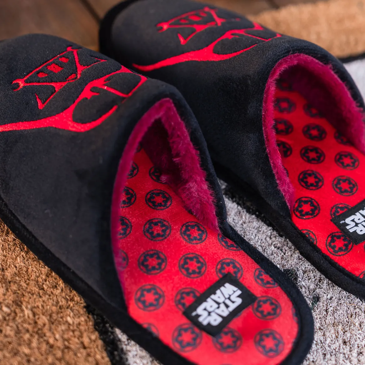 Star Wars - Darth Vader Pantoffeln schwarz-rot