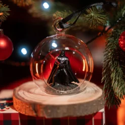 Star Wars - Darth Vader Weihnachtsbaumkugel offen