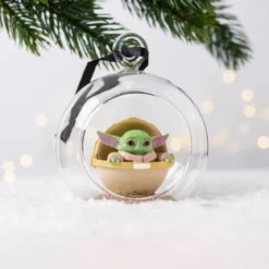 Star Wars - Grogu Weihnachtsbaumkugel offen