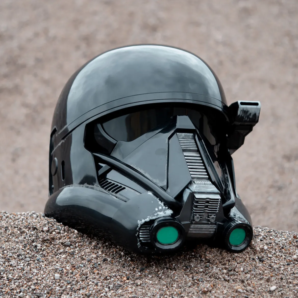 Star Wars - Imperial Death Trooper Black Series Helm Replik mit Licht