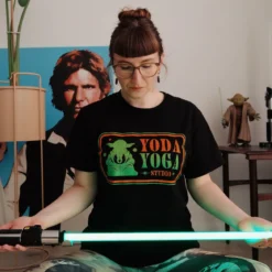 Star Wars - Yoda Yoga Studio T-Shirt schwarz