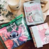 Stitch Lippenbalsam und Badefizzer Kosmetikset - Lilo & Stitch