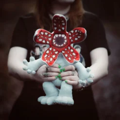 Stranger Things - Demogorgon Plüschfigur mit Sound