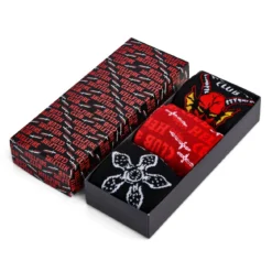Stranger Things - Socken 3er Set in Geschenkbox