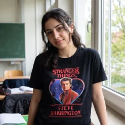 Stranger Things - Steve Love T-Shirt schwarz