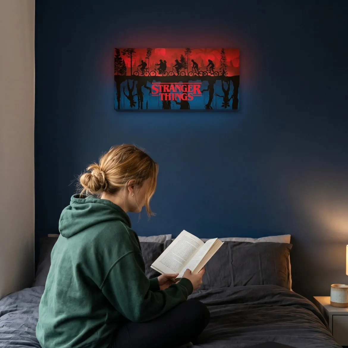 Stranger Things - Two Worlds Wandbild mit Licht
